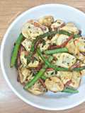 Tortellini asperges, bacon au beurre noisette