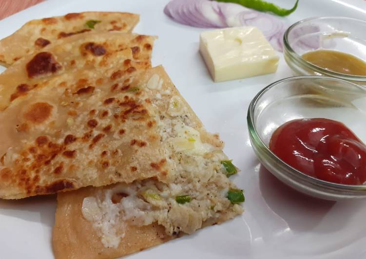 Step-by-Step Guide to Make Perfect Cheesy Garlic Paratha