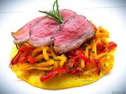 Una foto di polenta antipasto