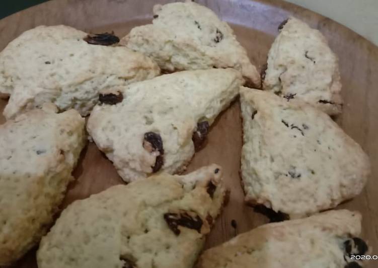 Langkah Mudah untuk Menyiapkan Milky Raisin Scone with mocaf Anti Gagal