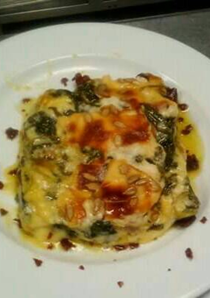 Una foto de Espinacas gratinadas