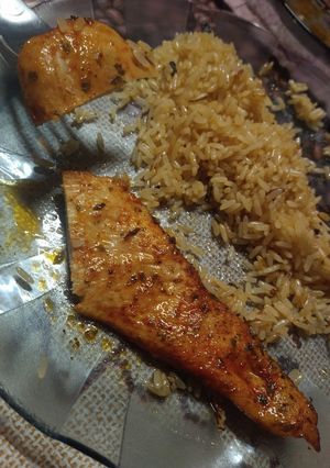 Una foto de Churrasquito de pollo con arrocito