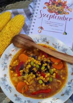 Őszi, babos kukoricaleves (vegán) 🌽🫘 recept fotója