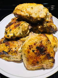 A picture of Grilled Lemon 🍋 Pepper Chicken.