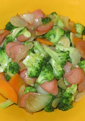 Foto resep Tumis Brokoli Sosis