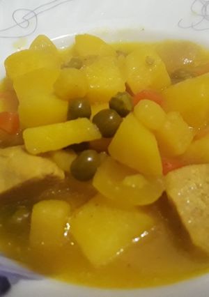صورة لوصفة يخنة البازلاء بالدجاج 😋✋