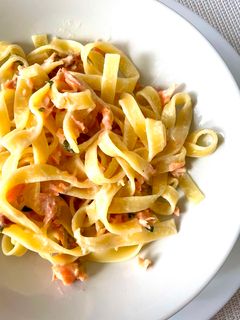 Une photo de Tagliatelles au saumon fumé