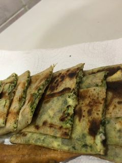 صورة لوصفة مطبق بالخضار والجبنه المالحه
