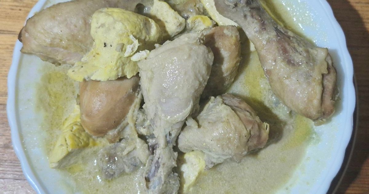 Opor Ayam Kuah Susu