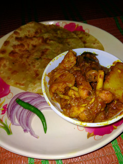 কষা মুরগির মাংস (Kosha murgir mangsho recipe in Bengali) রেসিপির প্রধান ছবি