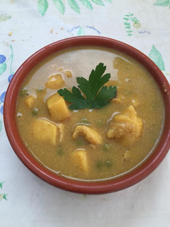 Una foto de Jibia en salsa de almendras