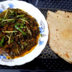 A picture of Keema palak.