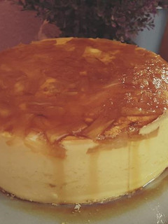 Una foto de Tarta de flan y piña