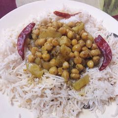 A picture of Chole Chawal.