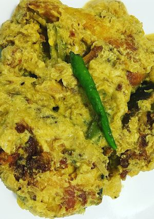 A picture of Dahi Machh (fish curry with curd).