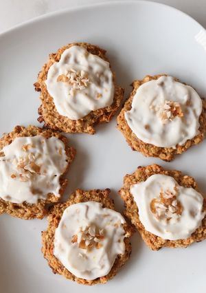 Una foto de Galletitas carrot cake🥕