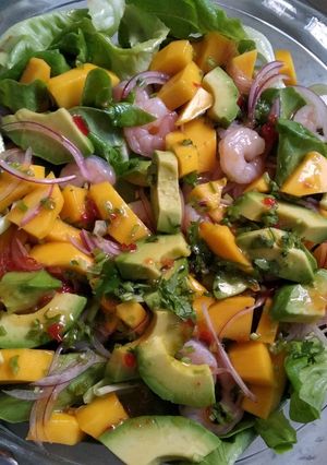 A picture of Prawn and manggo salad.