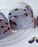 Bánh MÌ hoa đậu biếc hấp