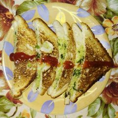 Cauliflower sandwich A picture of Cauliflower sandwich.