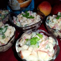 A picture of Apple vegi macroni salad🍎ایپل ویجی میکرونی سیلیڈ🍎.