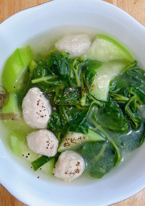 Hình của món Mồng tơi nấu giò sống.