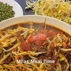 A picture of Stir Fried Tomatoes and Bean Sprouts with Pork 豬肉蕃茄炒豆芽.