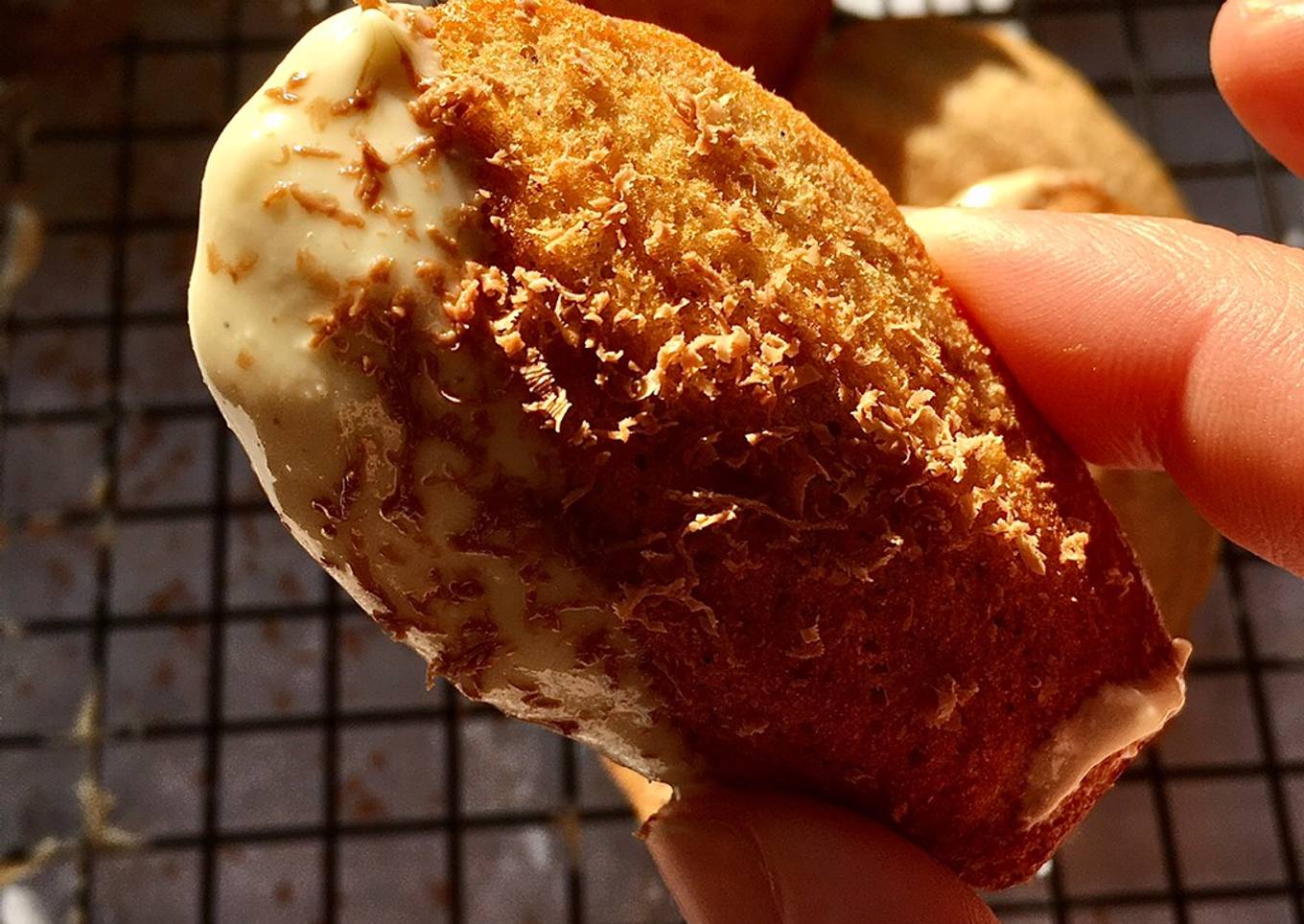Banana protein madeleines