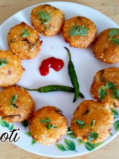 साबूदाना वड़ा (Sabudana vada recipe in hindi) रेसिपी मुख्य फोटो