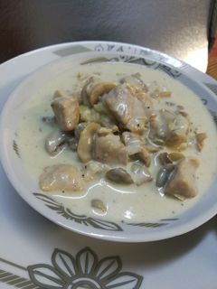 صورة لوصفة دجاج بالفطر والكريمة