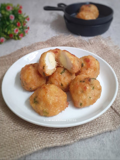 Foto resep Bakso Goreng Ayam & Bihun Isi Telur Puyuh