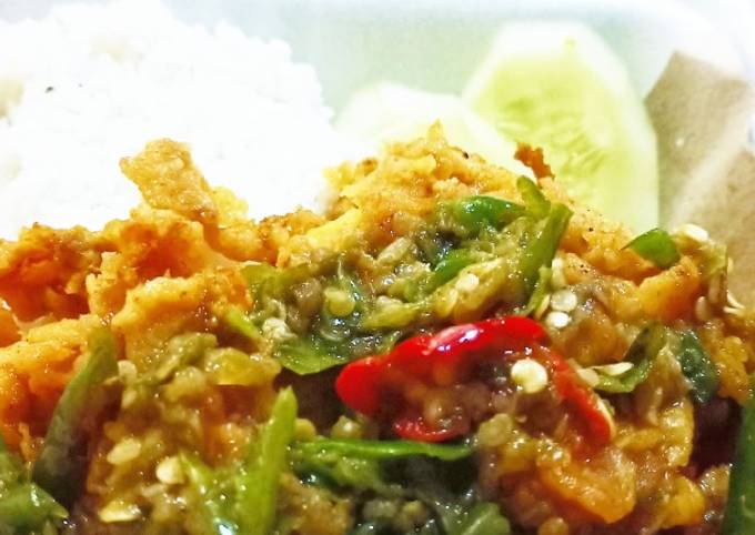 83. Ayam Geprek Sambel Ijo Level 10