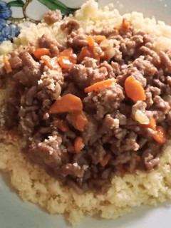 Una foto de 🌸Carne picada con verduras y cuscus🌸