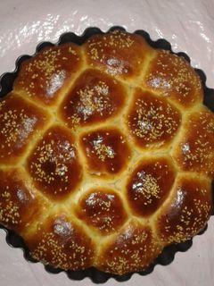 صورة لوصفة بريوش على شكل خلية النحل