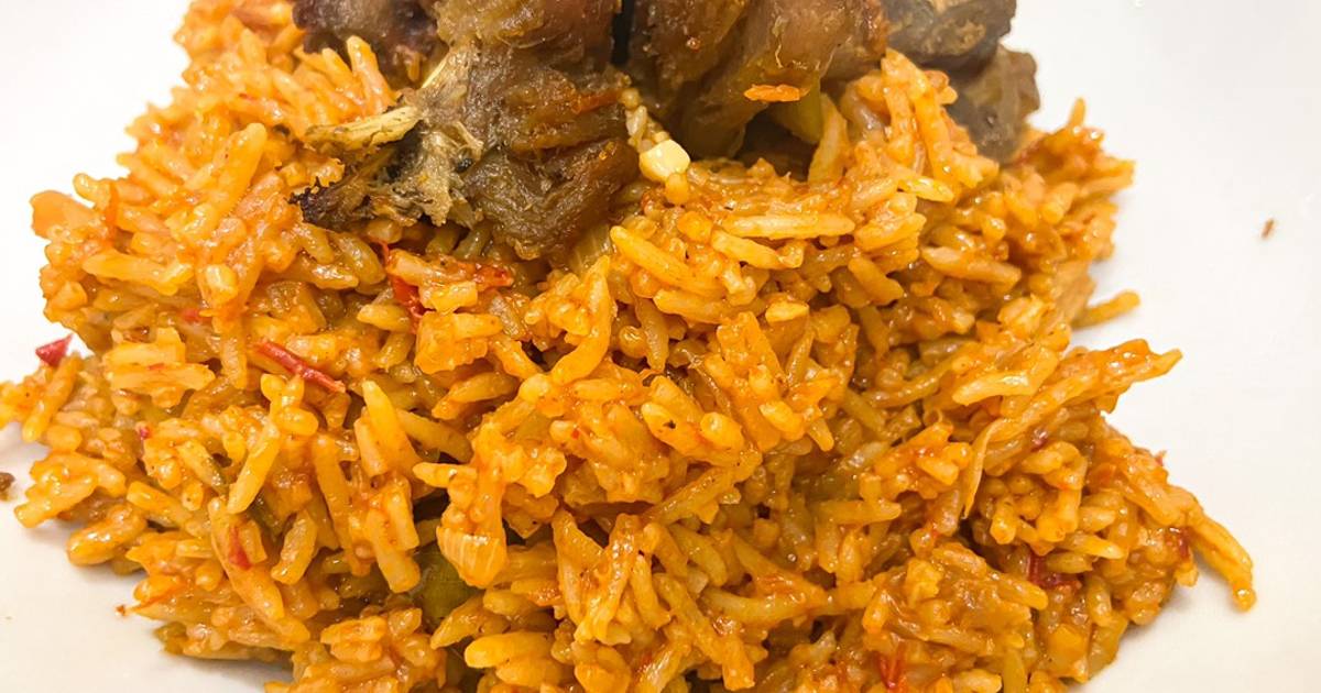 Smokey Jollof Rice Recipe by Brenda Njemanze - Cookpad