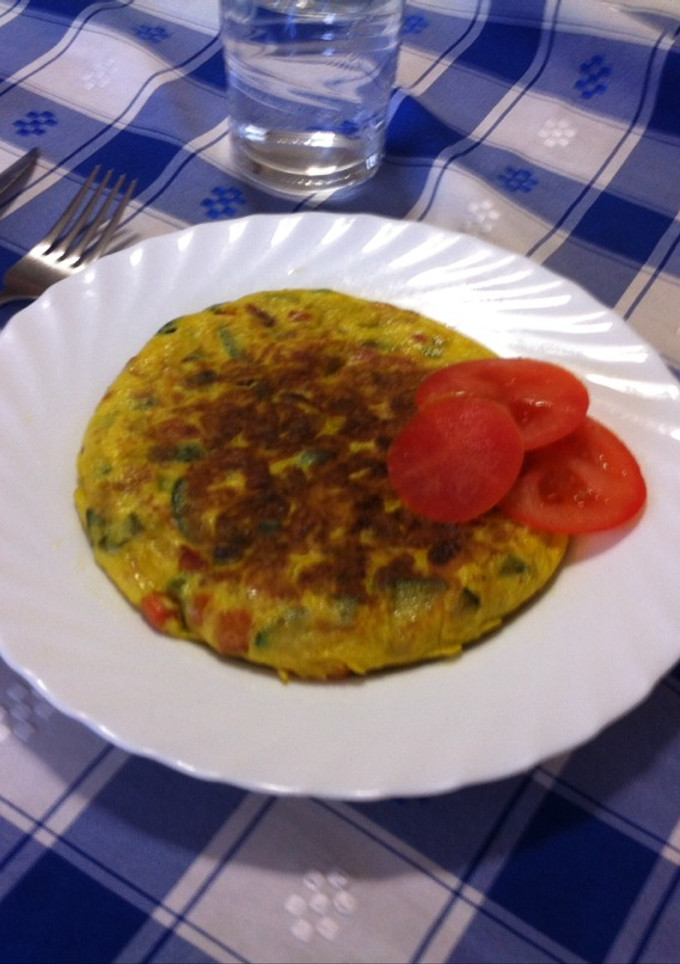 Una foto de Tortilla de vegetales😋🍅🍆