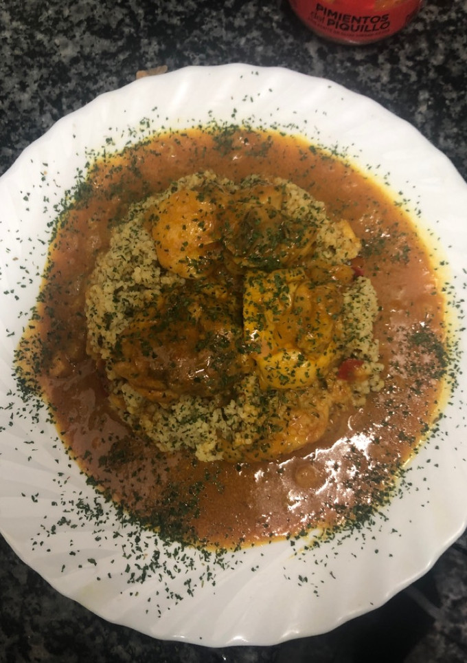 Una foto de 150. Pollo al curry con leche de coco (principal carne)