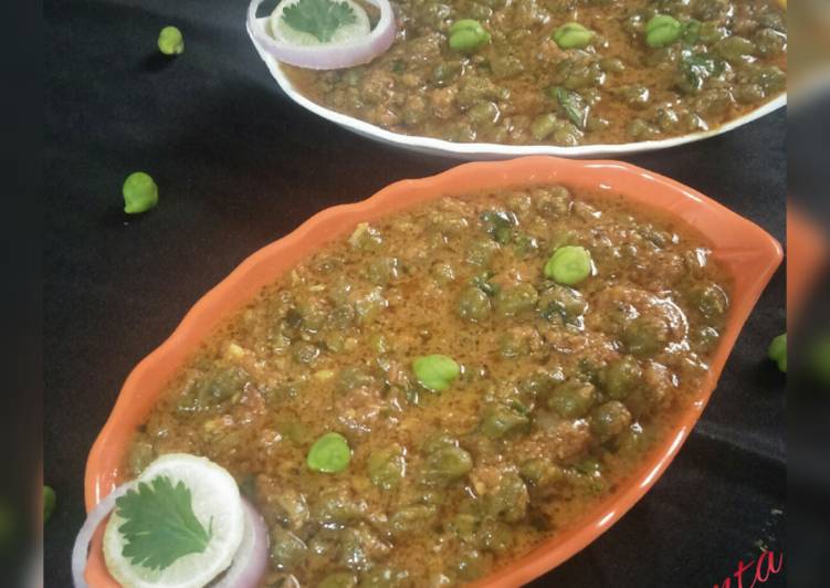 How to Make Recipe of Green cholia (lilwa)curry.(Hara chana)