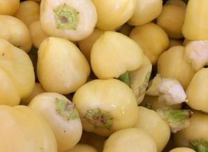 Ropogós ecetes csípős almapaprika recept recept fotója