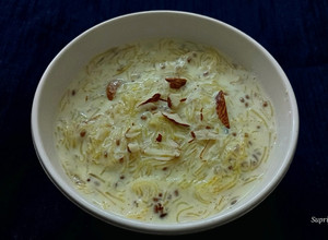 A picture of Vermicelli kheer.