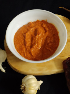 લસણની ચટણી (Garlic Chutney Recipe In Gujarati) રેસીપી મુખ્ય ફોટો