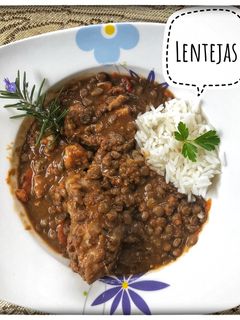 Una foto de Guiso de lentejas con arroz