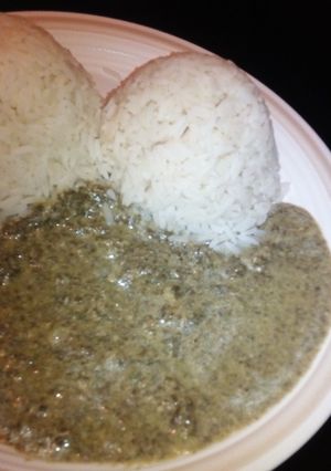 A picture of Cassava leaves with coconut milk.