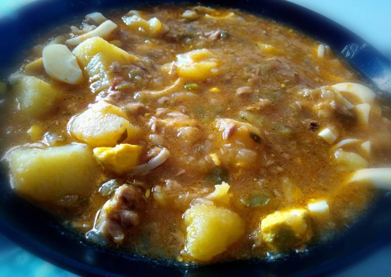 Patatas con atún de lata
