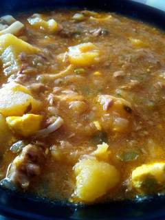 Una foto de Patatas con atún de lata