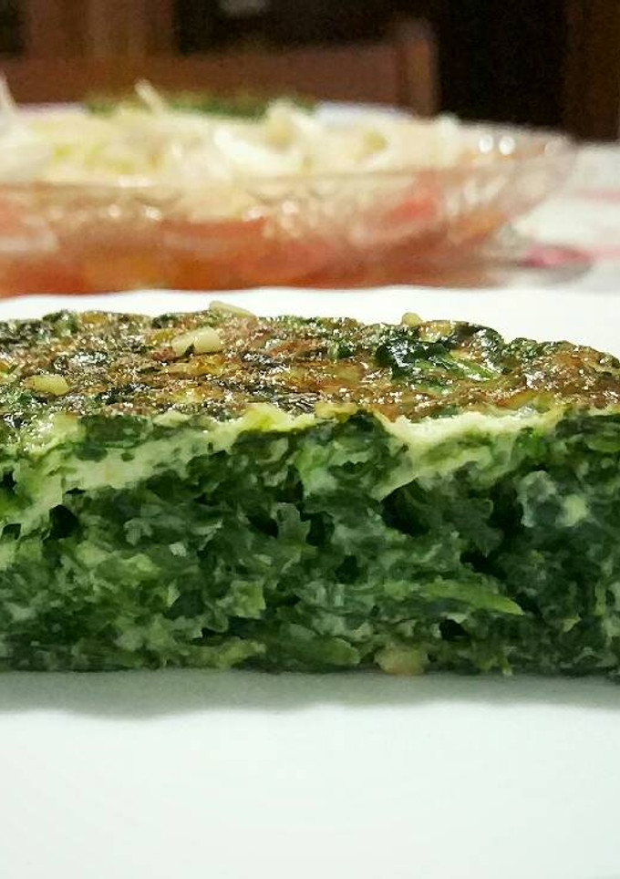 Una foto de Tortilla de espinacas al ajillo con queso
