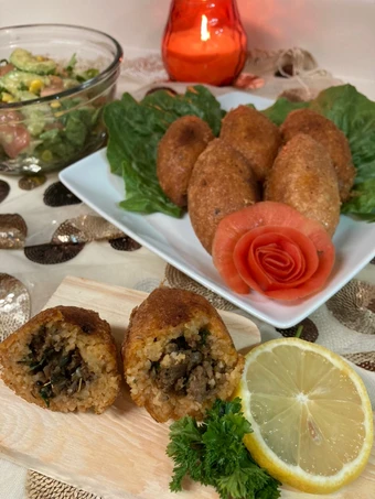 Easy Steps Prepare Recipes İçli Köfte/Combro ala Turki🤭/Stuffed Meatball Turkish Style the So Delicious Really Delicious.