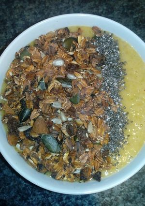 Barackos smoothie bowl recept fotója