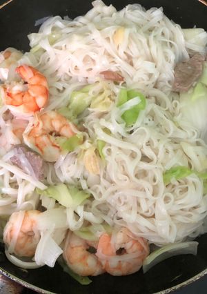 Hình của món Mì gia lai xào thập cẩm.