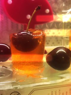 Meggyes pomádé Gin&Tonic partyarcoknak recept fotója