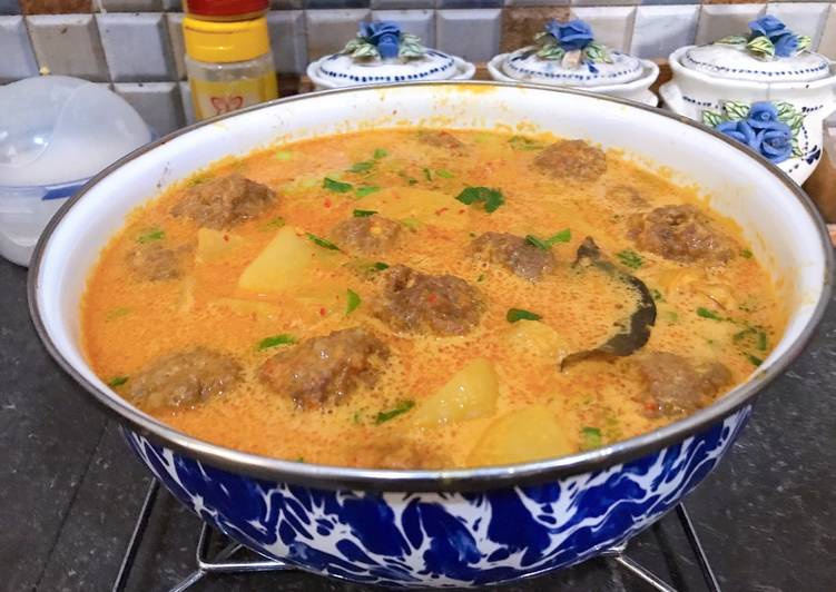 Resep Gulai Bakso Telur Puyuh + Kentang, Menggugah Selera